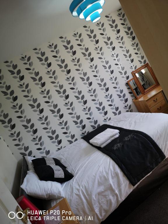 RICHFLO Holiday Rentals room 1