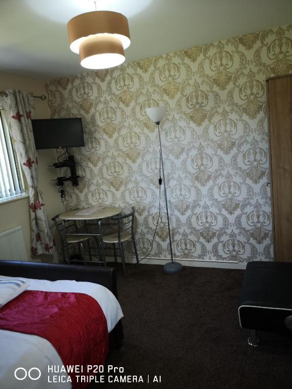 RICHFLO Holiday Rentals room 4