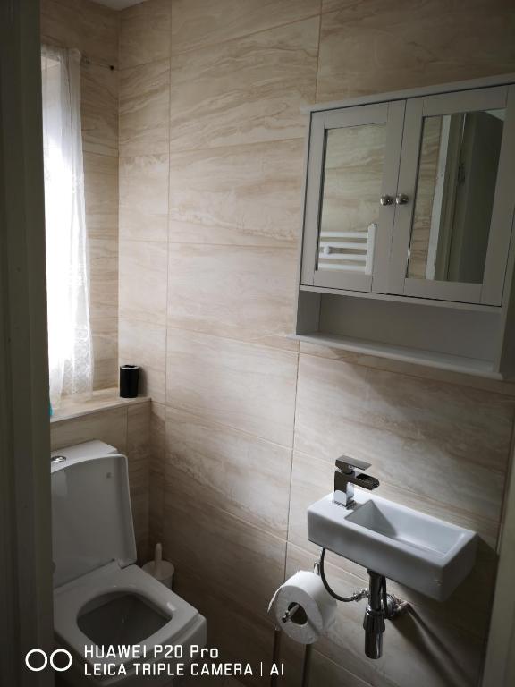 RICHFLO Holiday Rentals room 5