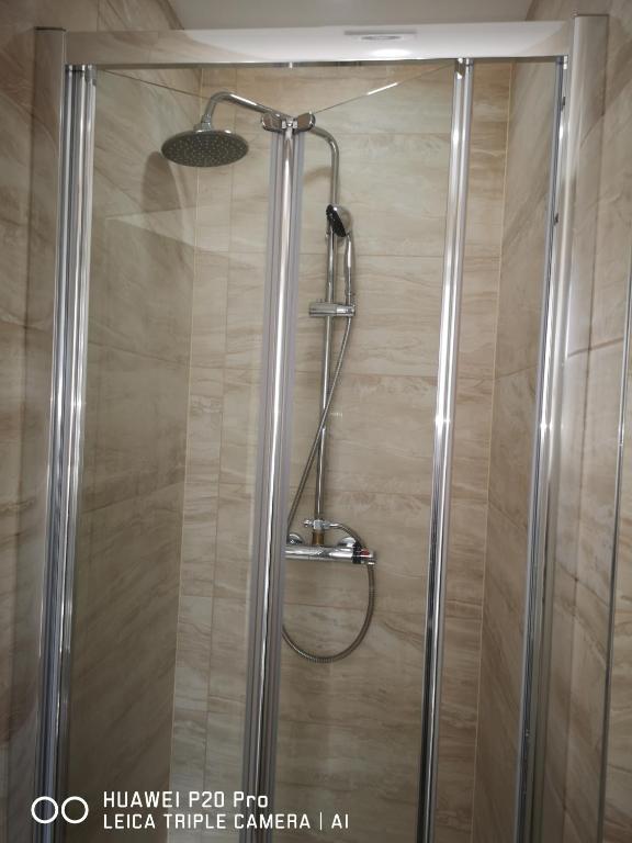 RICHFLO Holiday Rentals room 6